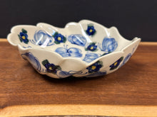 Load image into Gallery viewer, Bowl, Swirl Pre-owned by ANDY
