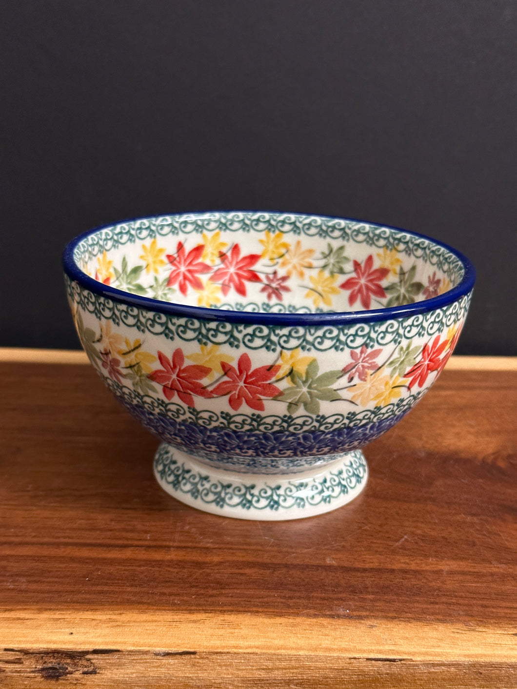 Bowl, Pedestal