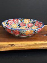 Load image into Gallery viewer, Bowl, Scalloped Large Manufaktura
