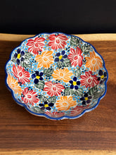 Load image into Gallery viewer, Bowl, Scalloped Medium Manufaktura

