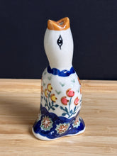 Load image into Gallery viewer, Pie Bird Manufaktura - Mums
