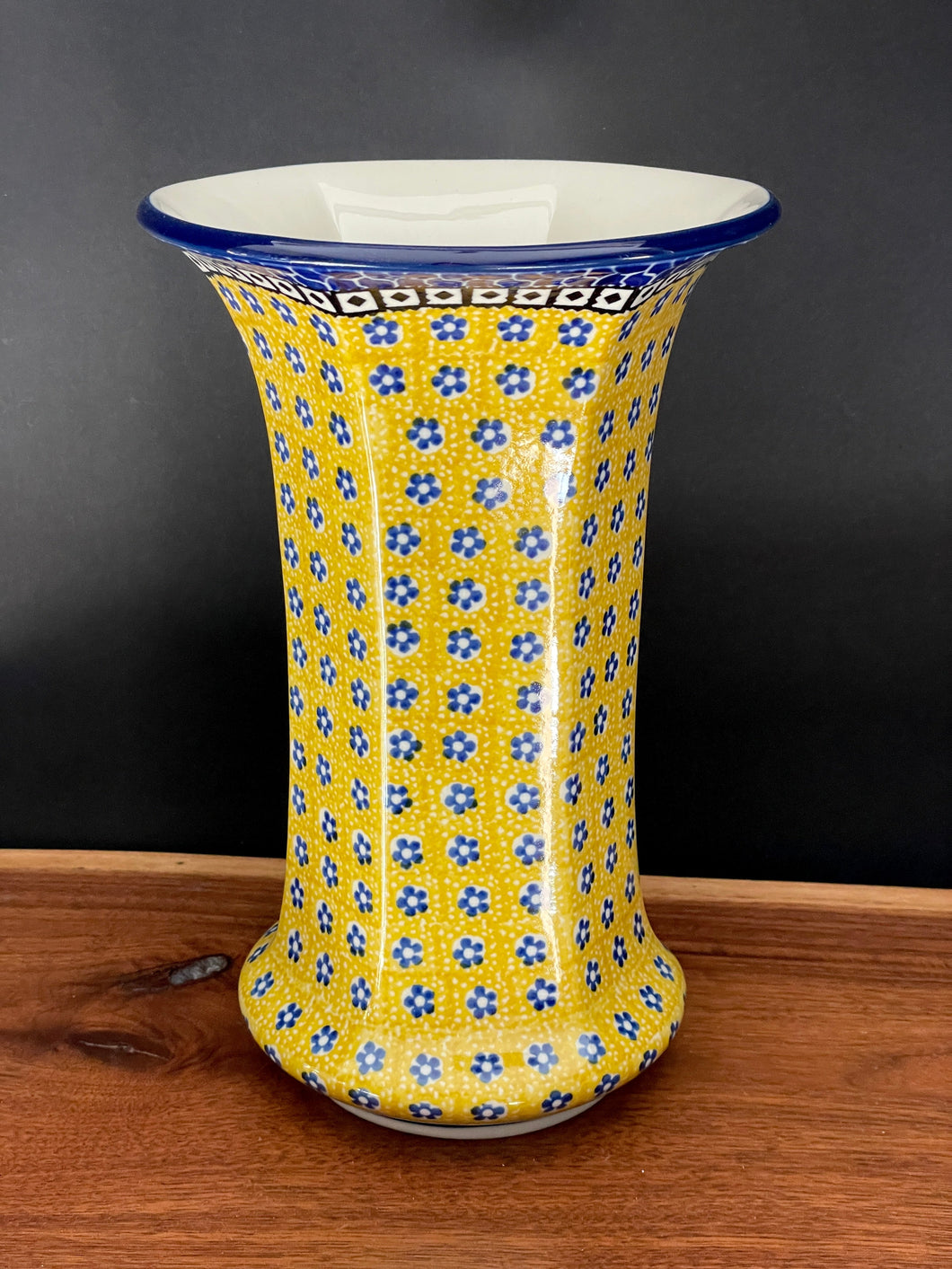 Vase, 9.5” Fluted - Sunburst