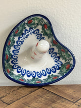 Load image into Gallery viewer, Ring Holder, Heart Based
