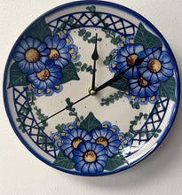 Load and play video in Gallery viewer, Clock, Made from a Pre-owned 9.5&quot; Dinner Plate - WR Unikat

