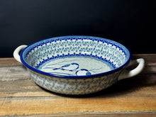 Load image into Gallery viewer, Baker, Round w/handles 8&quot;
