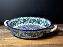 Load image into Gallery viewer, Baker, Round w/handles 8&quot;
