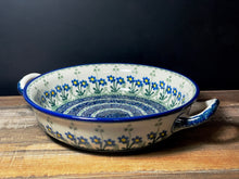 Load image into Gallery viewer, Baker, Round w/handles 8&quot;
