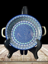 Load image into Gallery viewer, Baker, Round w/handles 8&quot;
