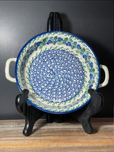 Load image into Gallery viewer, Baker, Round w/handles 8&quot;
