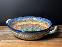 Load image into Gallery viewer, Baker, Round w/handles 8&quot;
