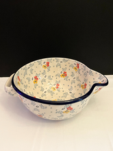 Load image into Gallery viewer, Bowl, Batter 2 Qt.
