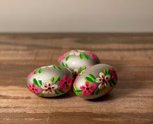 Load image into Gallery viewer, Eggs, Wooden Pysanky
