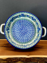 Load image into Gallery viewer, Baker, Round w/handles 8&quot;
