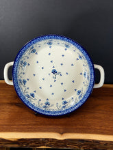 Load image into Gallery viewer, Baker, Round w/handles 8&quot;
