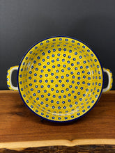 Load image into Gallery viewer, Baker, Round w/handles 8&quot;
