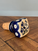 Load image into Gallery viewer, Wine Stopper/Cork, Square
