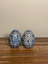 Load image into Gallery viewer, Egg, Pysanky Pottery - Small
