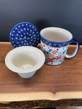 Load image into Gallery viewer, Mug, Tea w/Infuser Manufaktura

