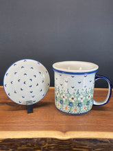 Load image into Gallery viewer, Mug, Tea w/Infuser Manufaktura
