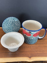 Load image into Gallery viewer, Mug, Tea w/Infuser Manufaktura
