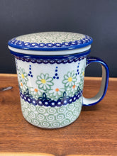 Load image into Gallery viewer, Mug, Tea w/Infuser Manufaktura
