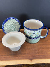 Load image into Gallery viewer, Mug, Tea w/Infuser Manufaktura
