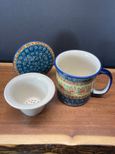 Load image into Gallery viewer, Mug, Tea w/Infuser Manufaktura
