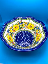 Load image into Gallery viewer, Bowl, Viki Wavy Edge, Large - Kalich
