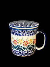 Load image into Gallery viewer, Mug, Tea w/Infuser Manufaktura
