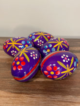 Load image into Gallery viewer, Eggs, Wooden Pysanky

