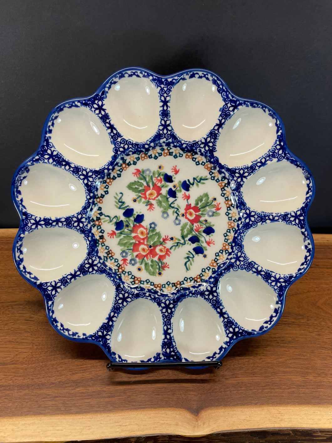 Egg Plate, Manufaktura