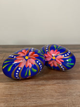 Load image into Gallery viewer, Eggs, Wooden Pysanky
