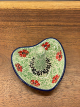 Load image into Gallery viewer, Ring Holder, Heart Based

