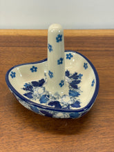 Load image into Gallery viewer, Ring Holder, Heart Based
