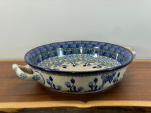 Load image into Gallery viewer, Baker, Round w/handles 8&quot;
