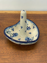 Load image into Gallery viewer, Ring Holder, Heart Based
