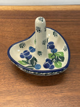 Load image into Gallery viewer, Ring Holder, Heart Based
