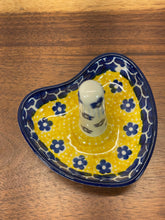Load image into Gallery viewer, Ring Holder, Heart Based

