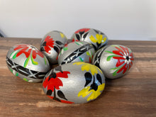 Load image into Gallery viewer, Eggs, Wooden Pysanky
