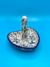 Load image into Gallery viewer, Ring Holder, Heart Based
