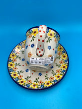 Load image into Gallery viewer, Teacup and Saucer
