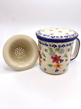 Load image into Gallery viewer, Mug, Tea w/Infuser Manufaktura
